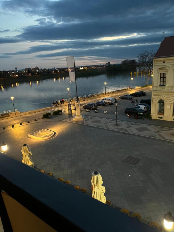 Apartman Loft 72 Slavonski Brod Exterior foto
